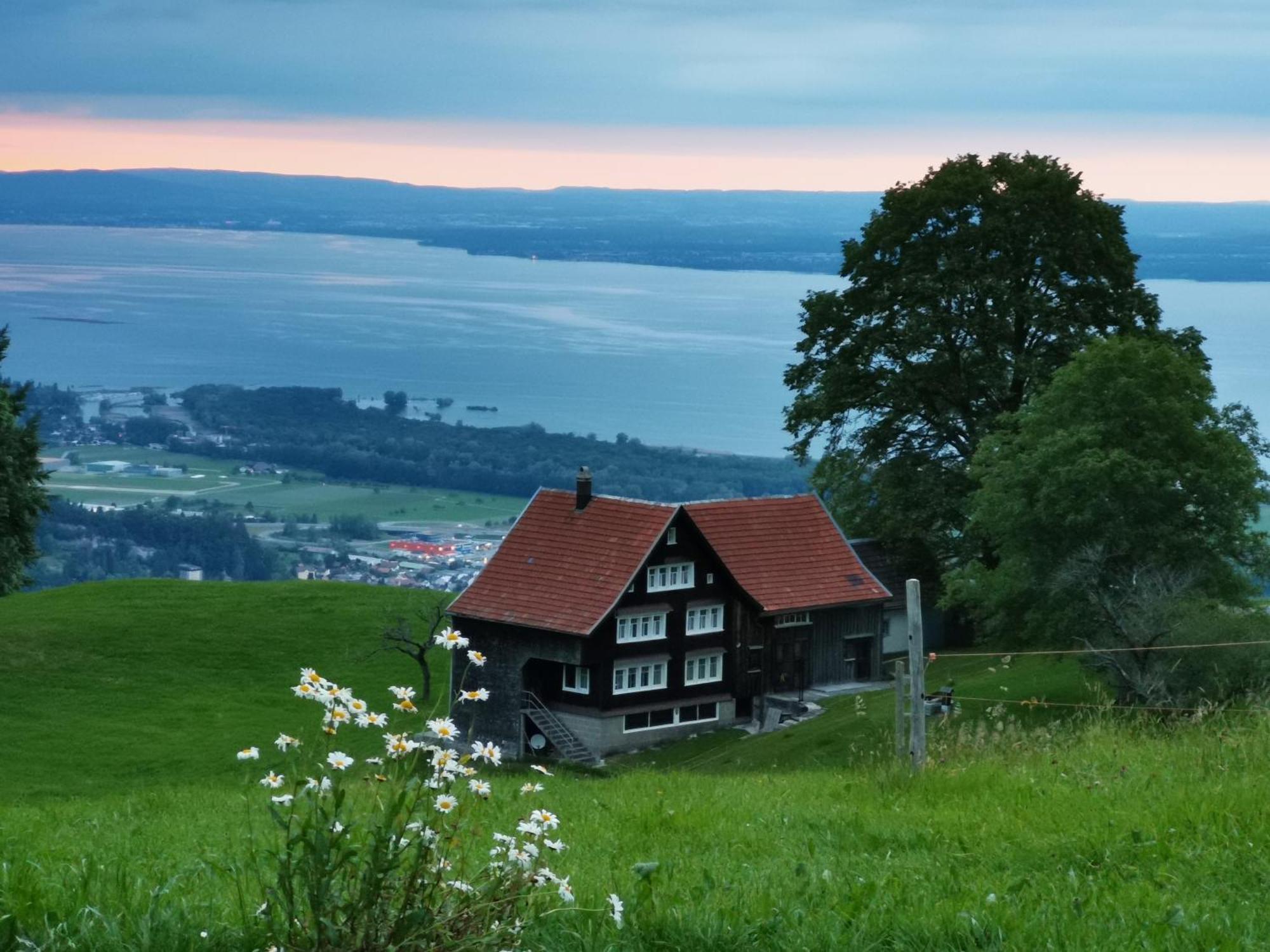 Gaestehaus Eisenhut Вальценхаузен Экстерьер фото
